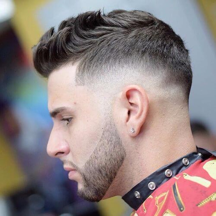 МИД фейд стрижка