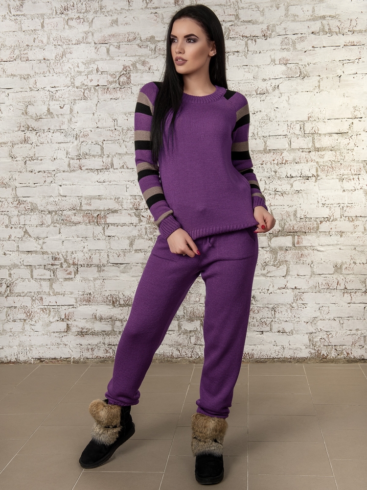Вязаный спортивный костюм