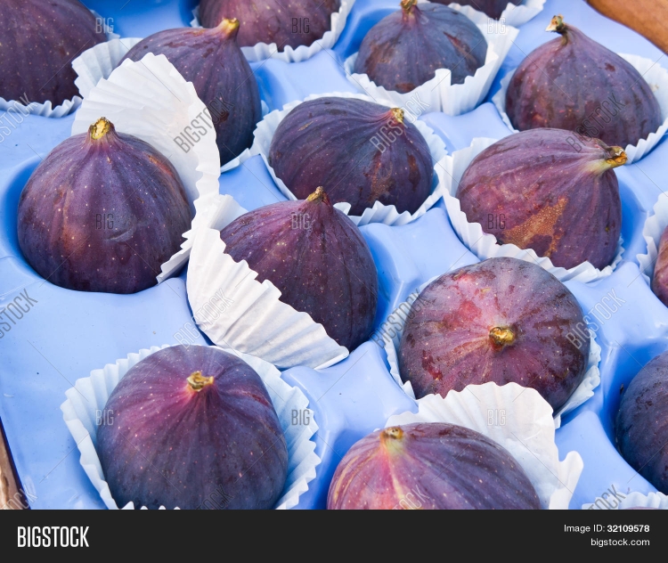 Инжир в коробках