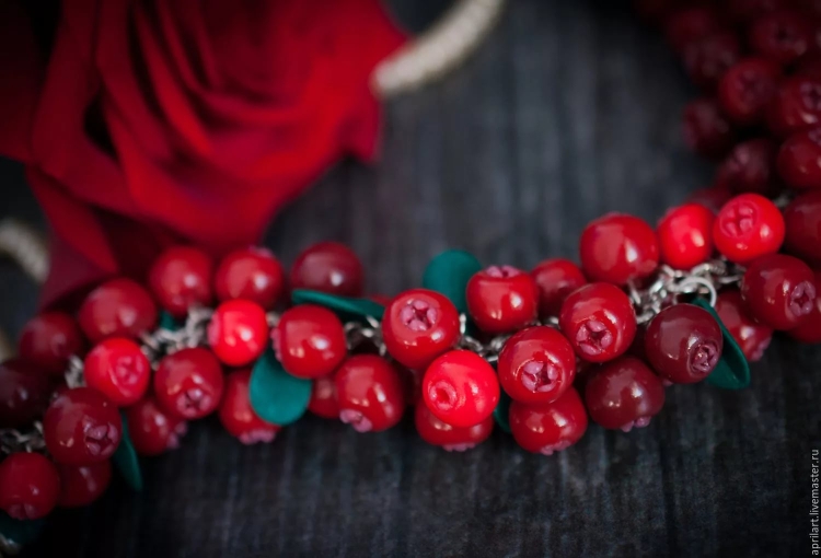 Брусника цвет