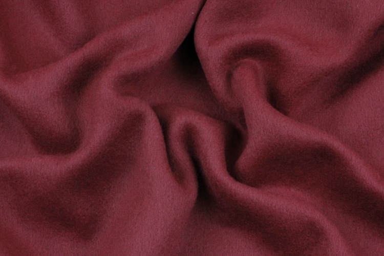 Брусничный цвет