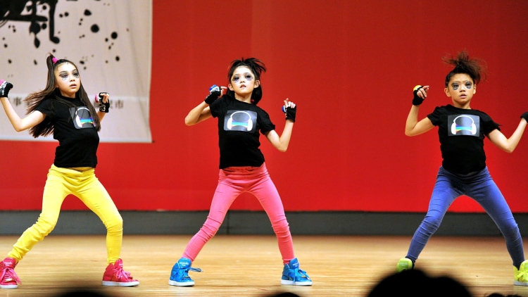 Прически для современных танцев