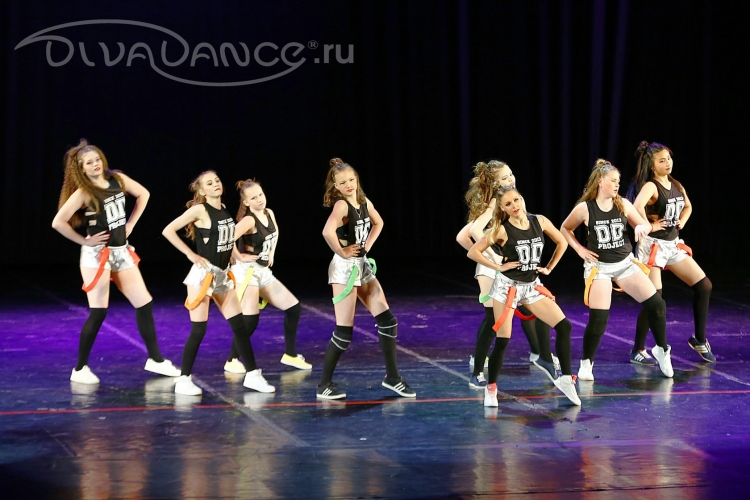 Прически для современных танцев для девочек