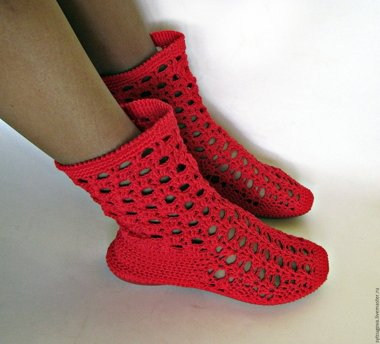 Вязаные сапоги крючком