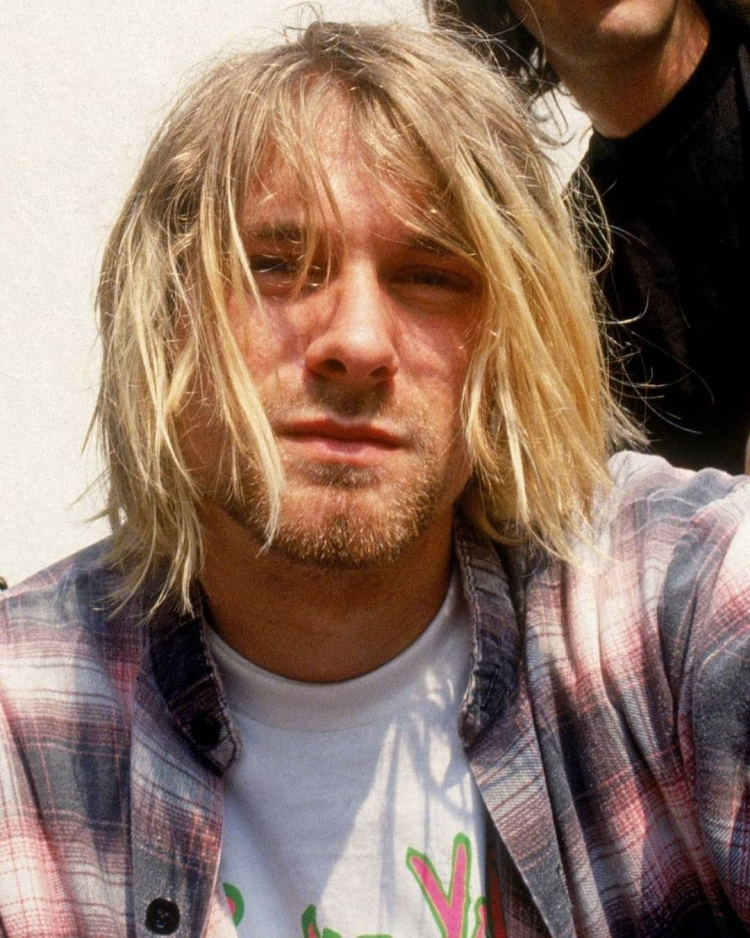 Курт Кобейн прическа