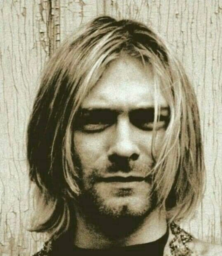 Курт Кобейн лысый