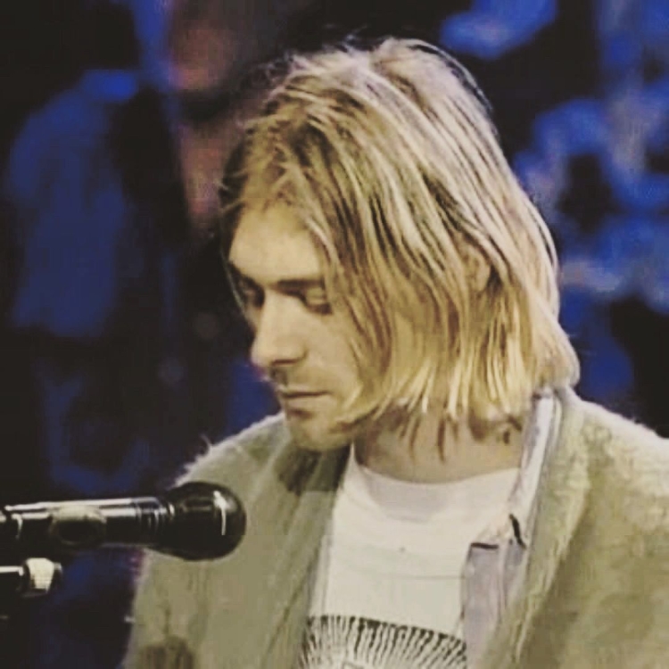 Курт Кобейн с короткой стрижкой