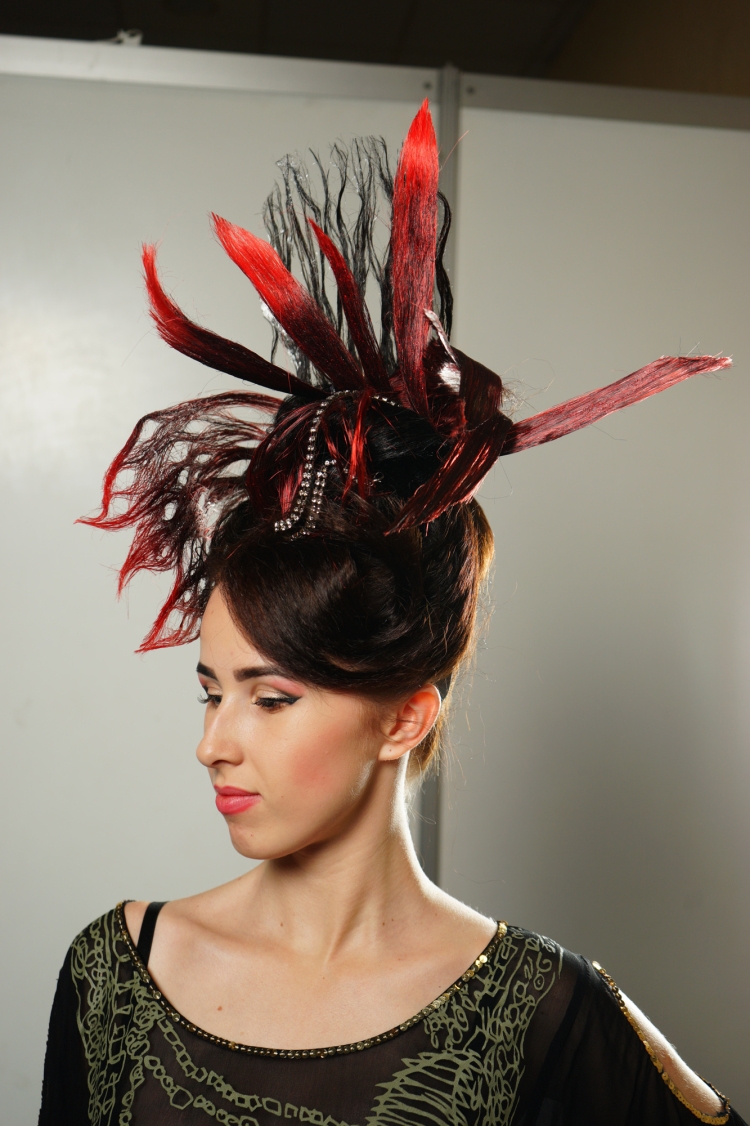 Прическа Авангард