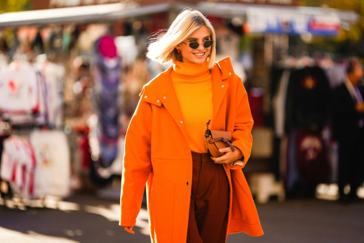 Оранжевый цвет в одежде