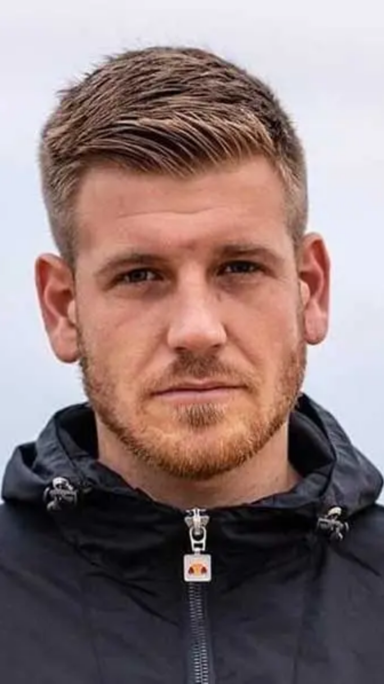 Ivy League Haircut Classic