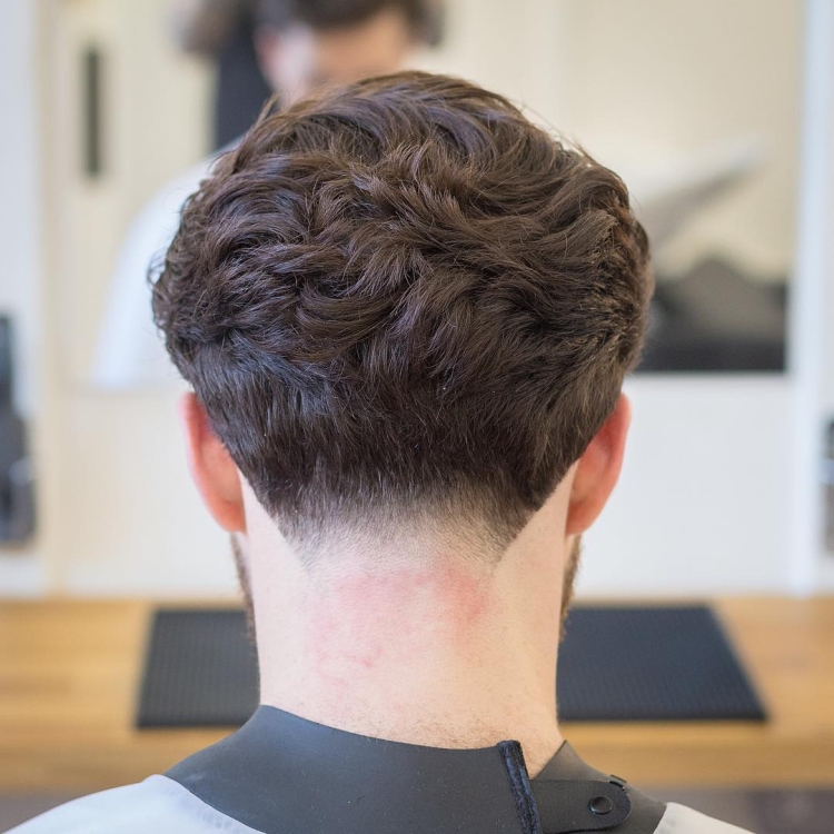 Мужская прическа под ножницы