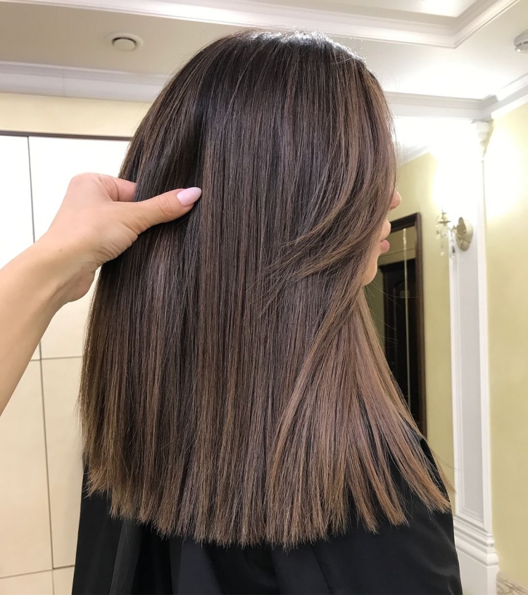 Однотонное окрашивание темных волос