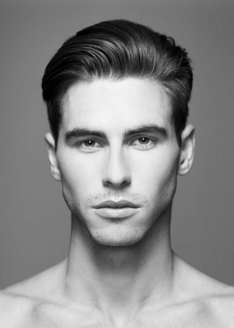 Скулы мужские