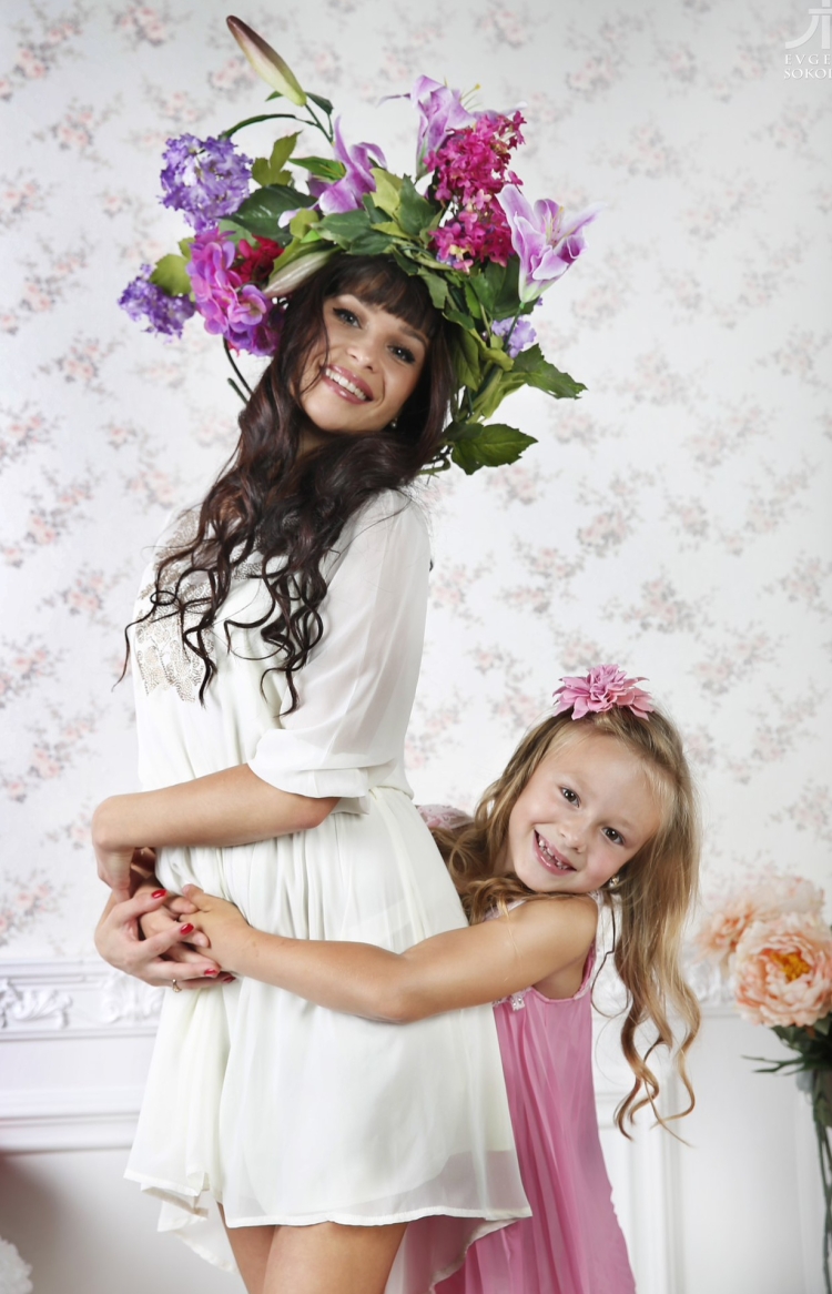Фотосессия мама и дочка в студии