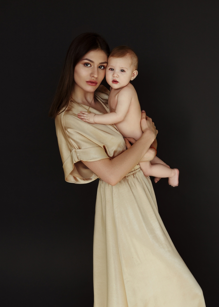 Фотосессия с мамой в студии