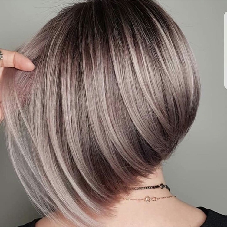 Каре Боб градуированное пепельный