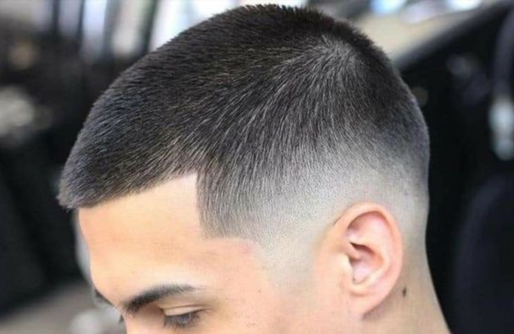 Короткая стрижка мужская полубокс фейд