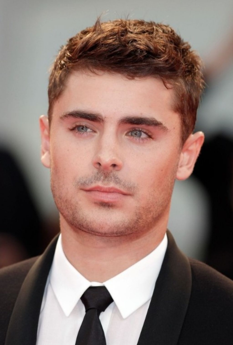 Полубокс Зак Эфрон