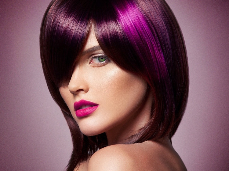 Стрижка двойное каре на средние волосы с челкой