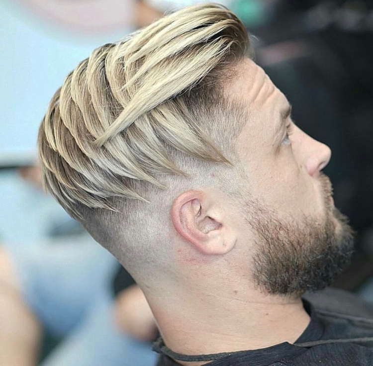 Стрижка дисконектед андеркат