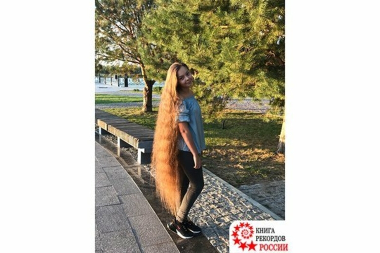 Злата Николаева самые длинные волосы