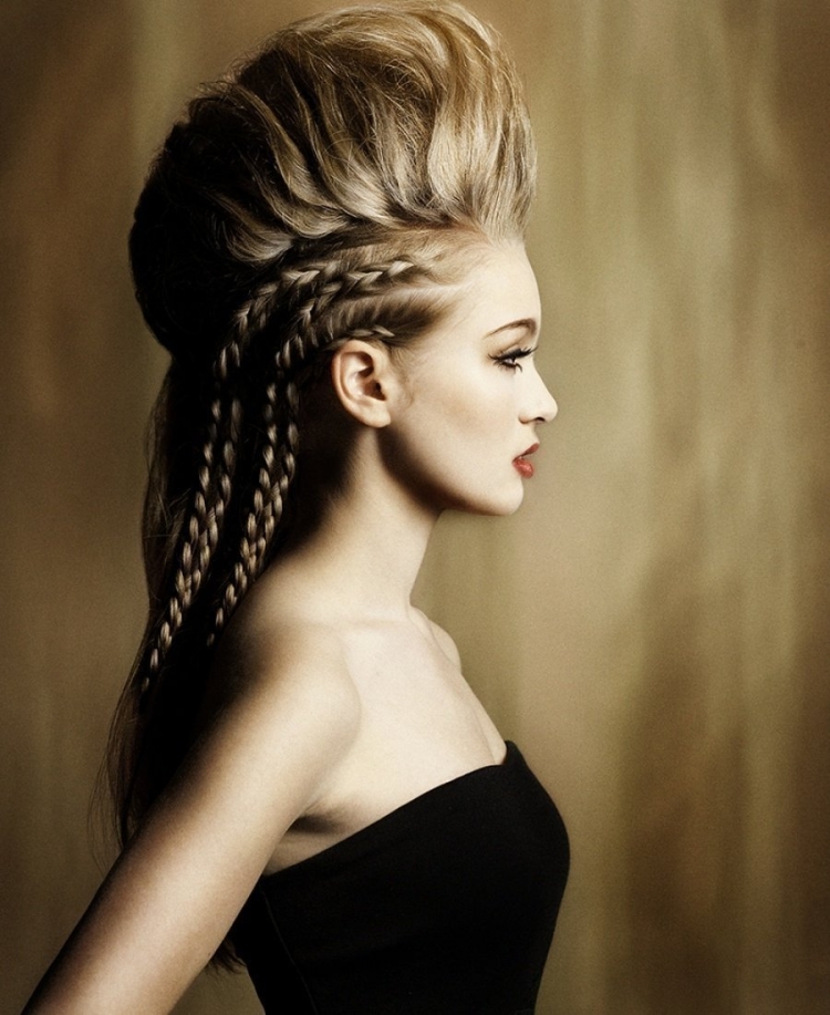 Необычные причёски на длинные волосы