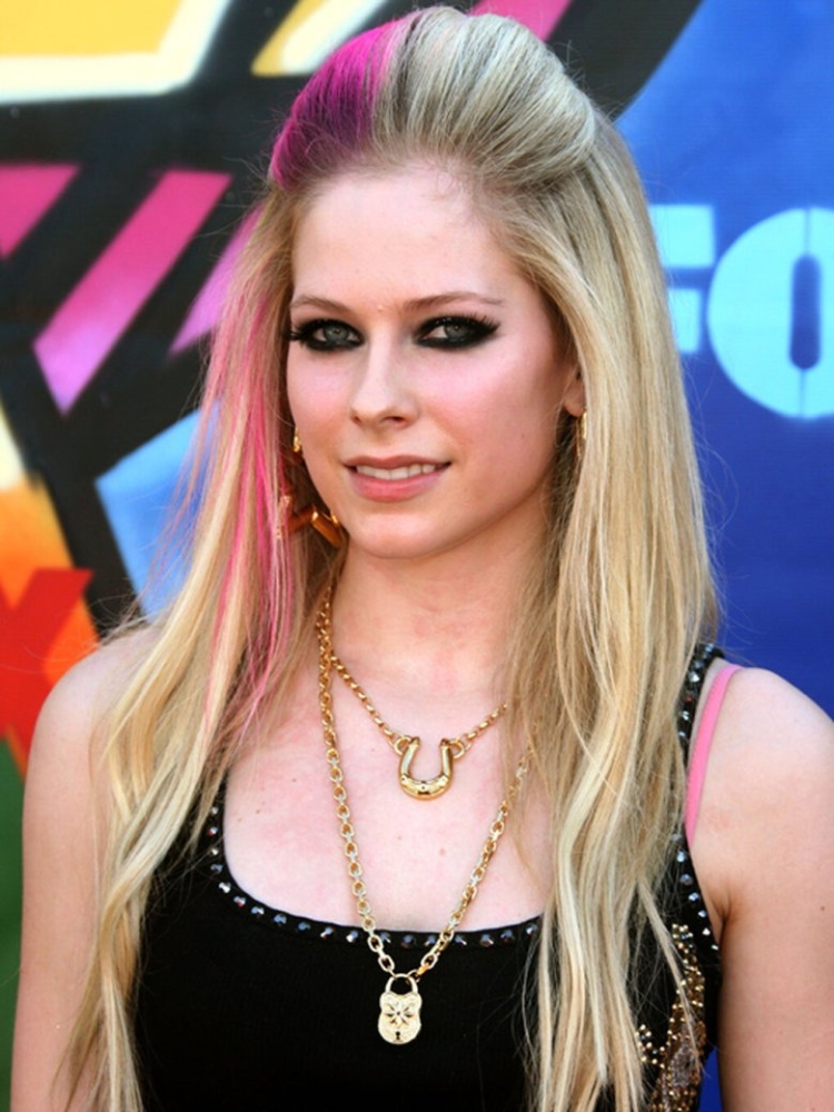 Стиль Аврил Лавин 2000