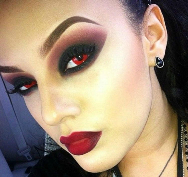 Макияж дьяволицы на Хэллоуин