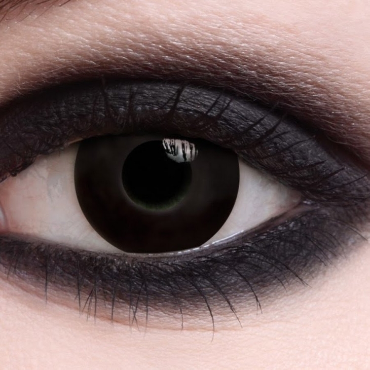 Черный цвет глаз