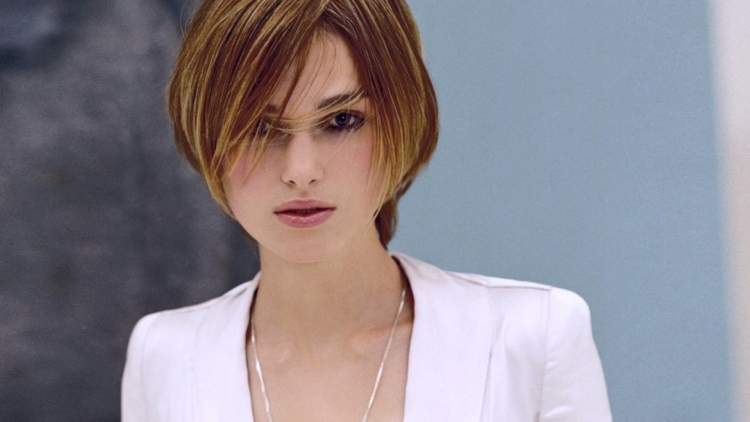 Градуированный Боб Киры Найтли