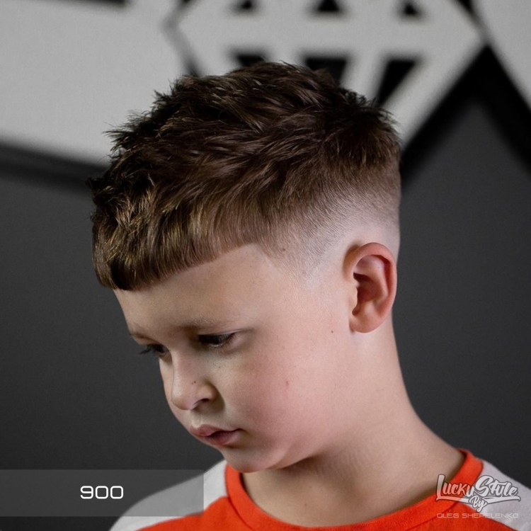 Детская стрижка в барбершопе