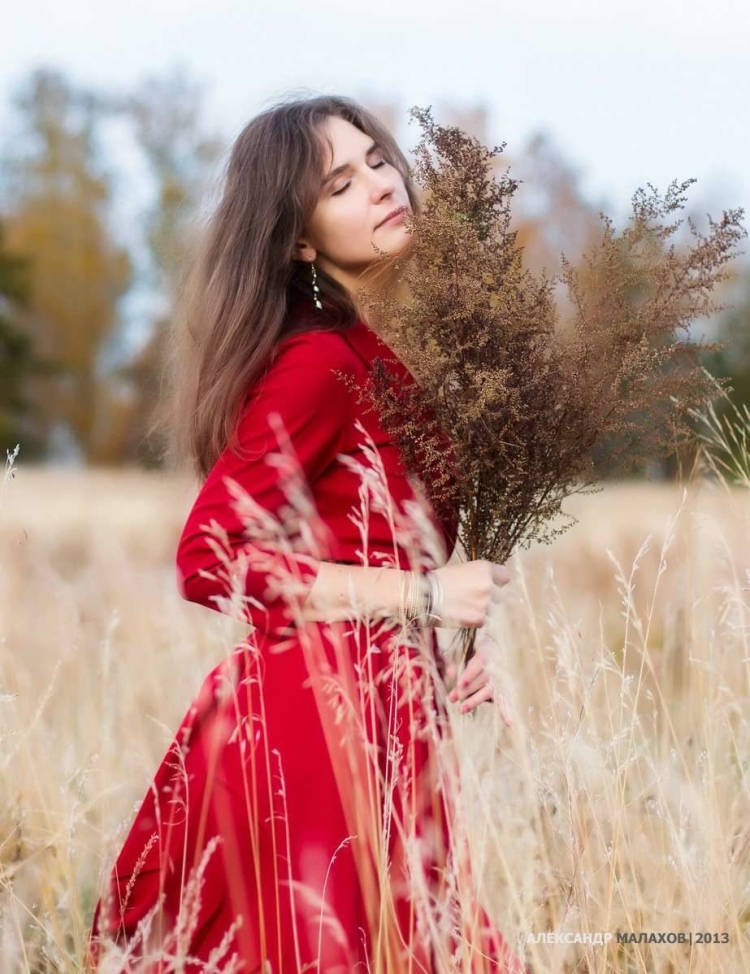 Фотосессия в поле осенью