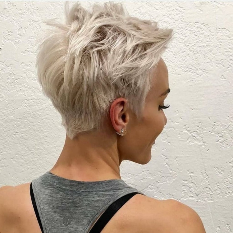 Пикси 2022 стрижки женские