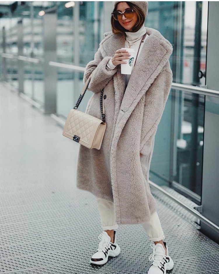 Модная одежда для женщин зима