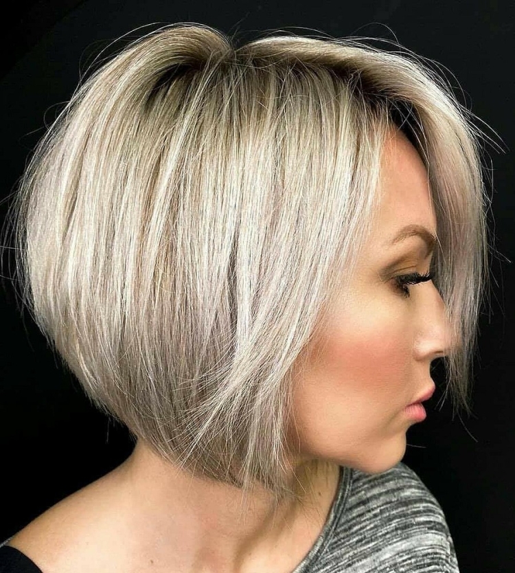 Стрижка Боб-каре 2022