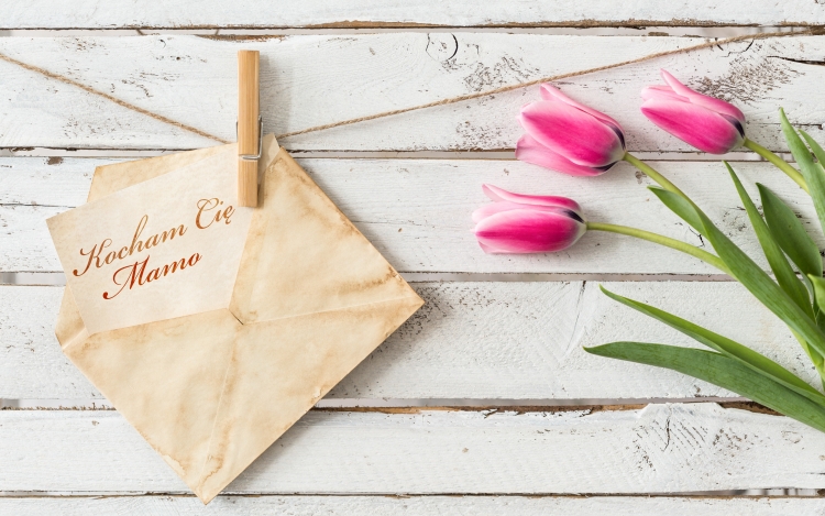 С восьмым марта стильные открытки