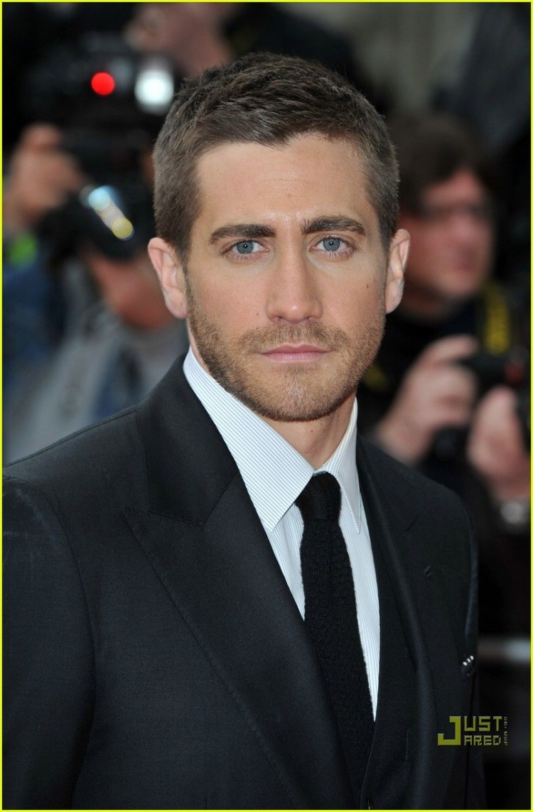 Джилленхол стрижка