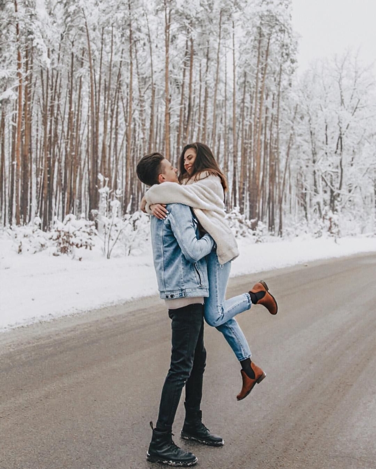 Зимняя фотосессия пары