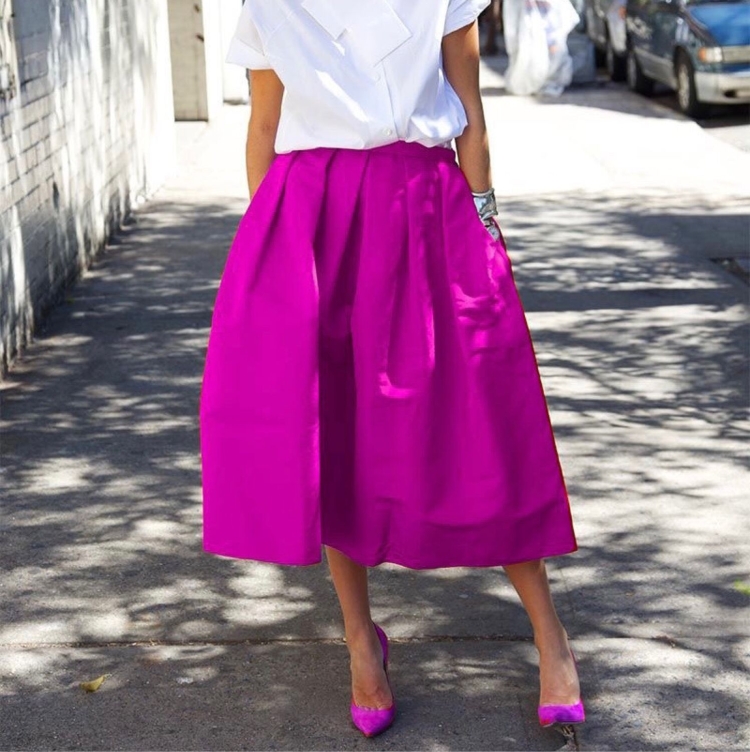 Блузка к красной юбке