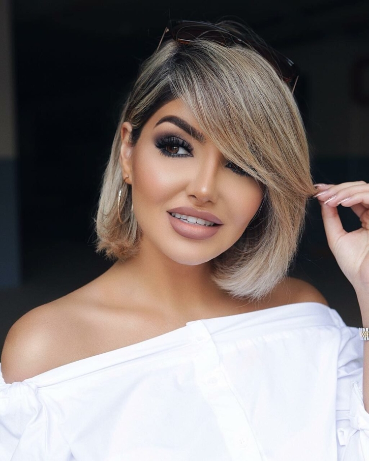 Жулиана паес стрижка каре