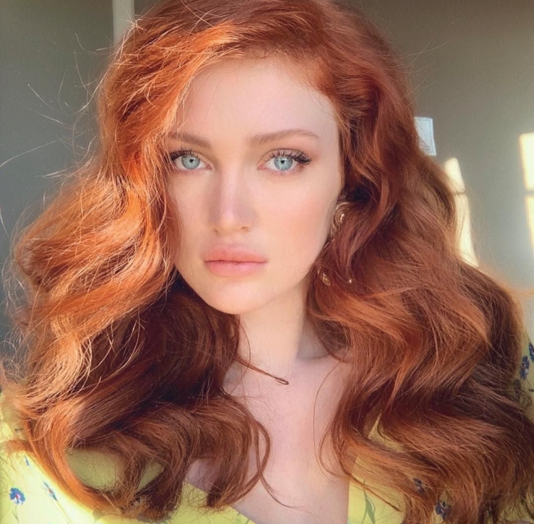 Анджелина Мишель рыжая