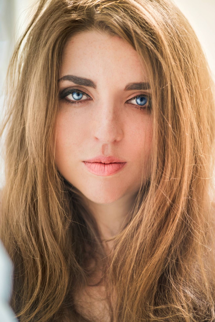 Медовый цвет глаз