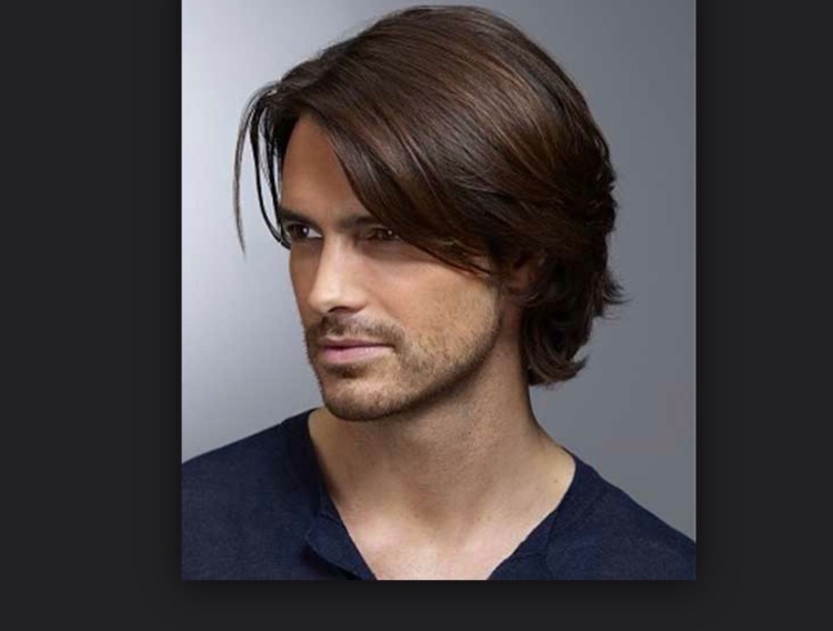 Удлиненное градуированное каре мужское