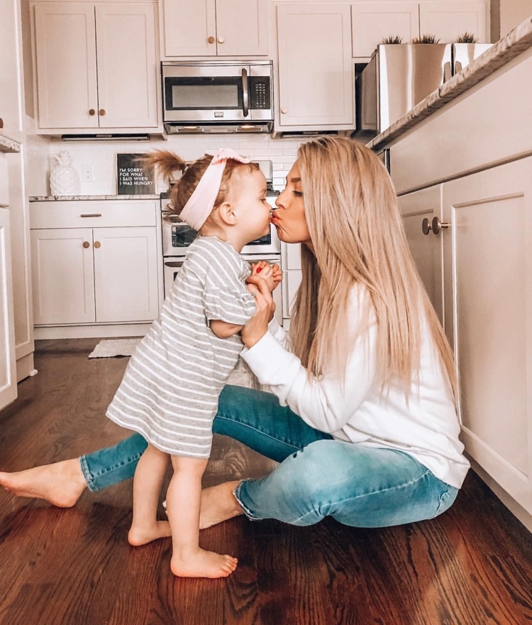 Фотосет на кухне с ребенком