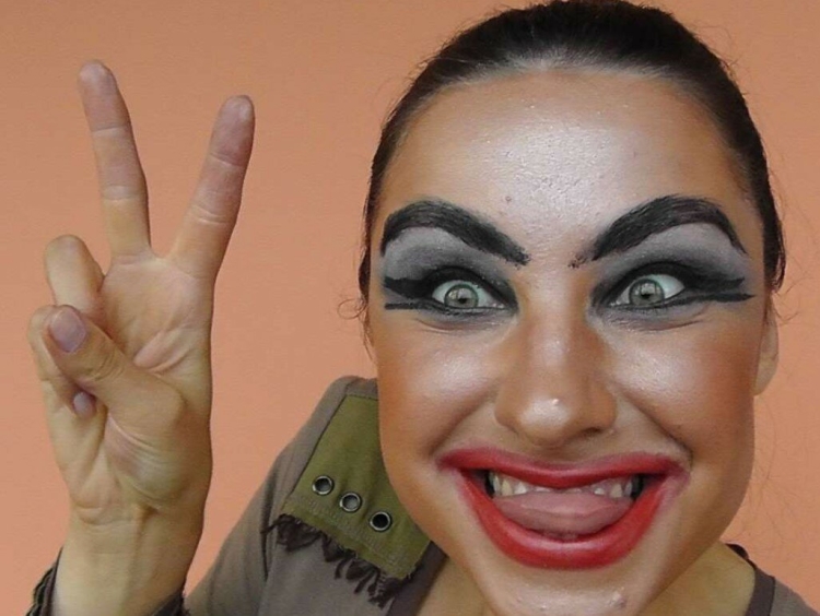 Ужасно накрашенные девушки