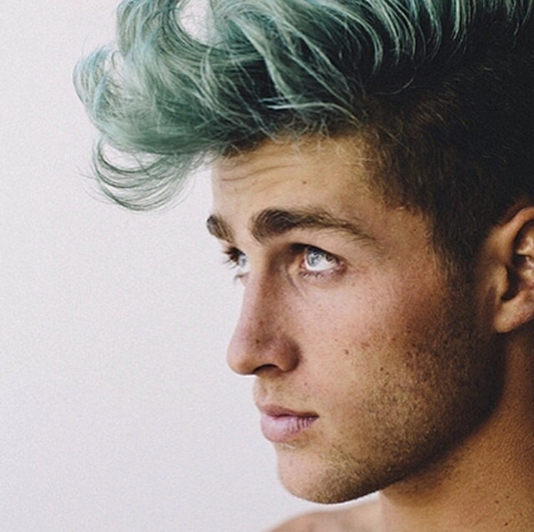 Интересные цвета волос для парней