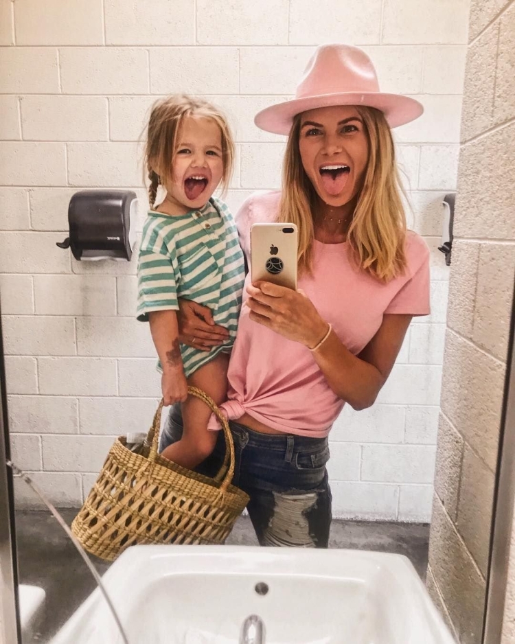 Селфи с ребенком