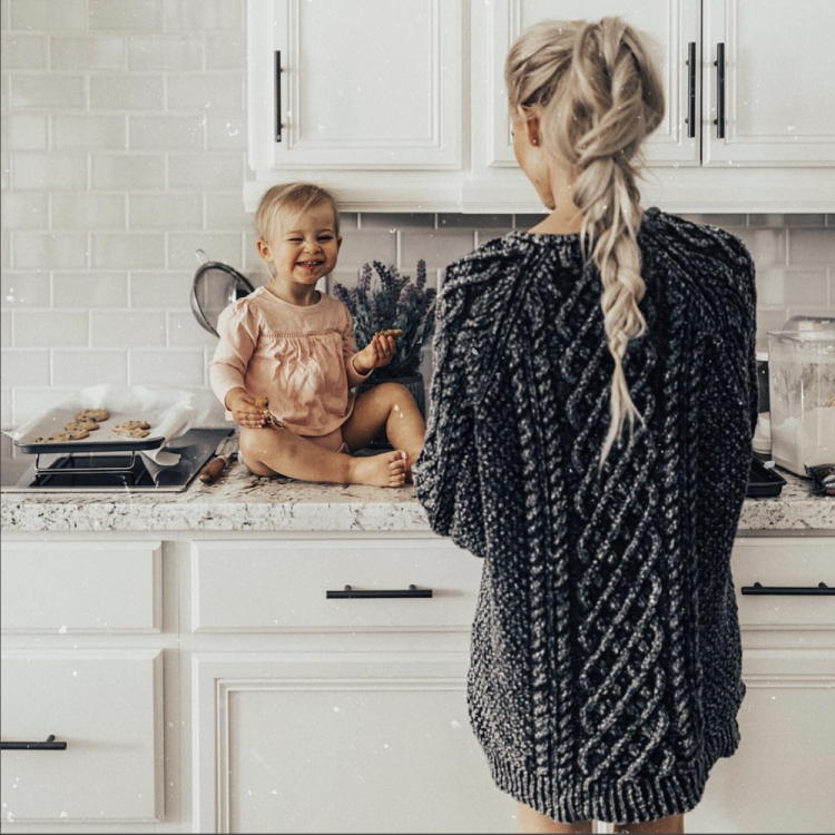 Мама и дочка модницы