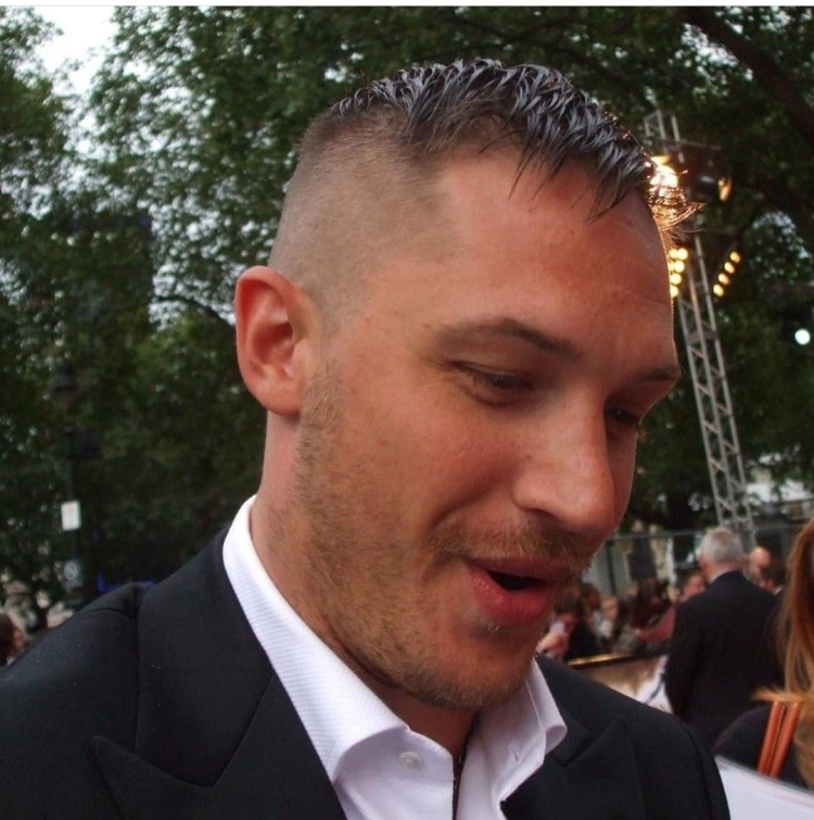 Том Харди андеркат